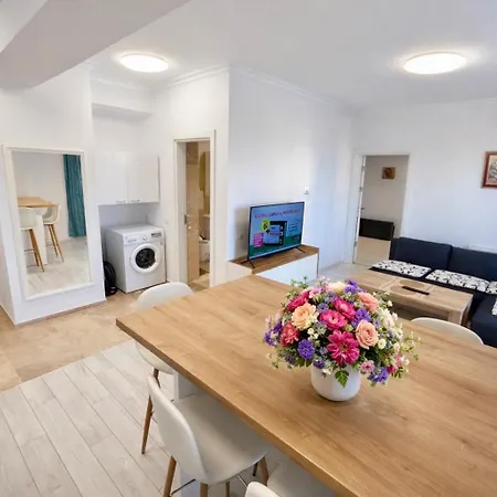 Solid Apartman Mamaia