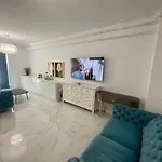Solid Apartment