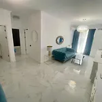 Solid Apartment Mamaia