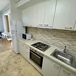Solid Apartment Mamaia