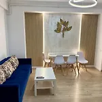 Solid Apartment *