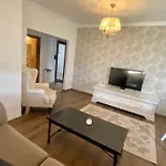 Apartment Solid *