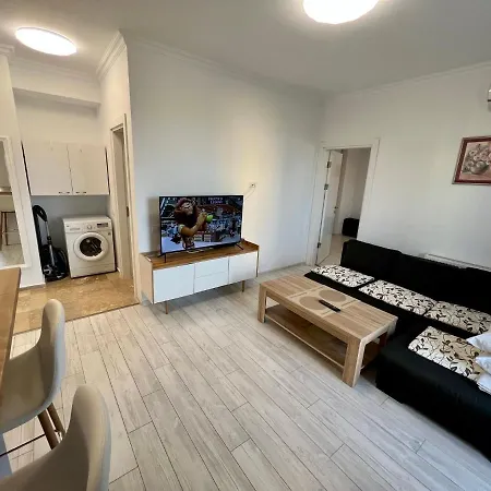 Solid Apartment *