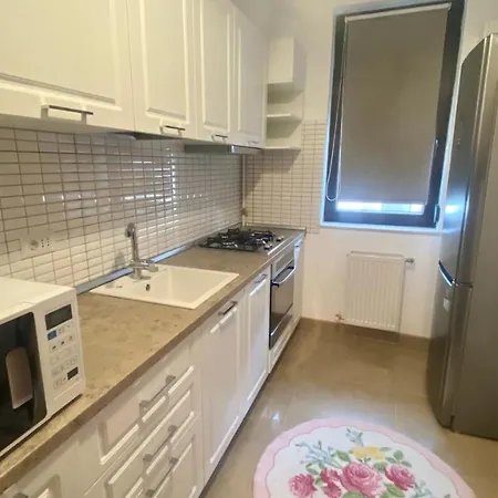 Apartment Solid *